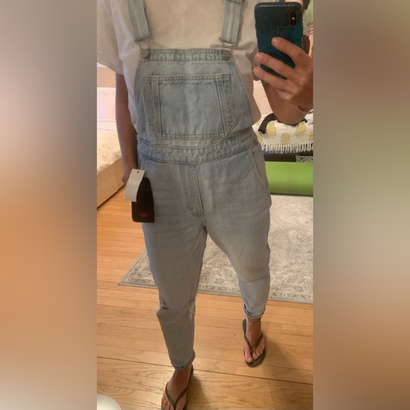NEW!! Levis Premium Denim Overalls - size 29 light denim - Picture 5 of 15